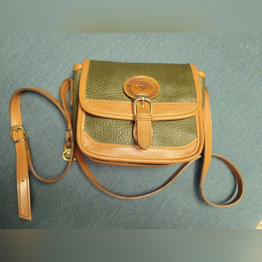 Dooney & Bourke leather, GUC cross body